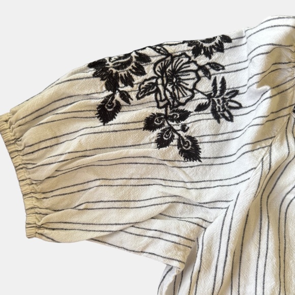 Anne Taylor LOFT Women's Linen/Cotton Black and White Embroidered Blouse XS - Picture 5 of 7
